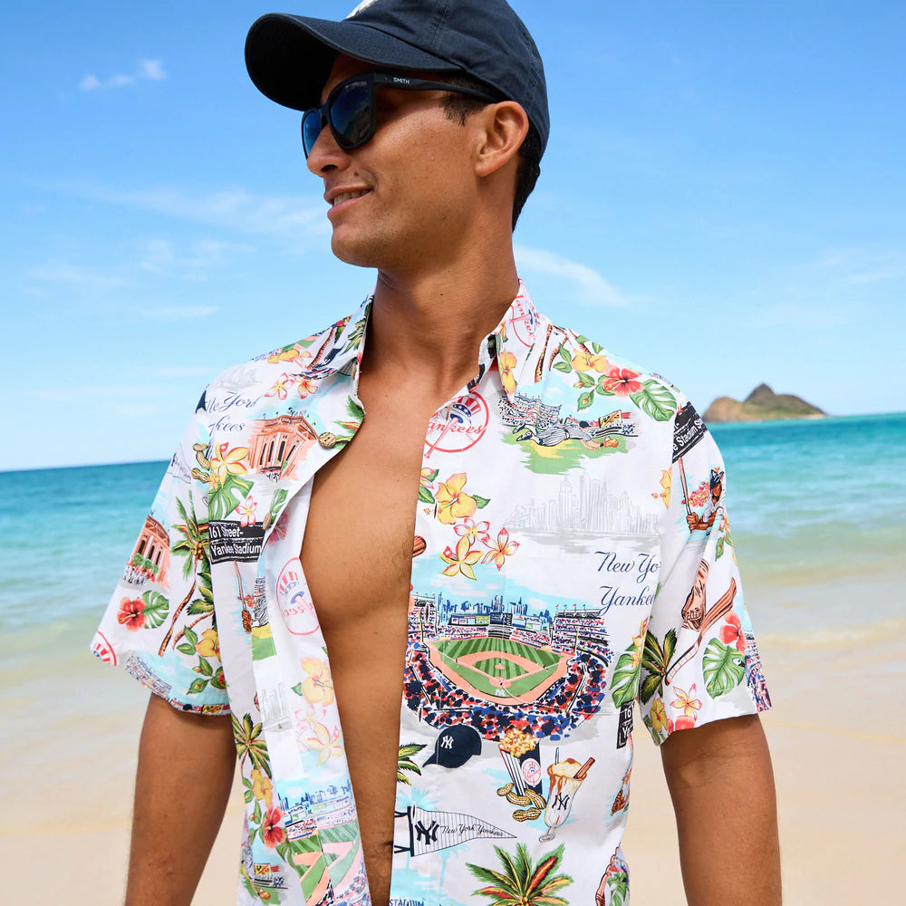 New York Yankees Parrots Hawaiian Shirt - Reallgraphics